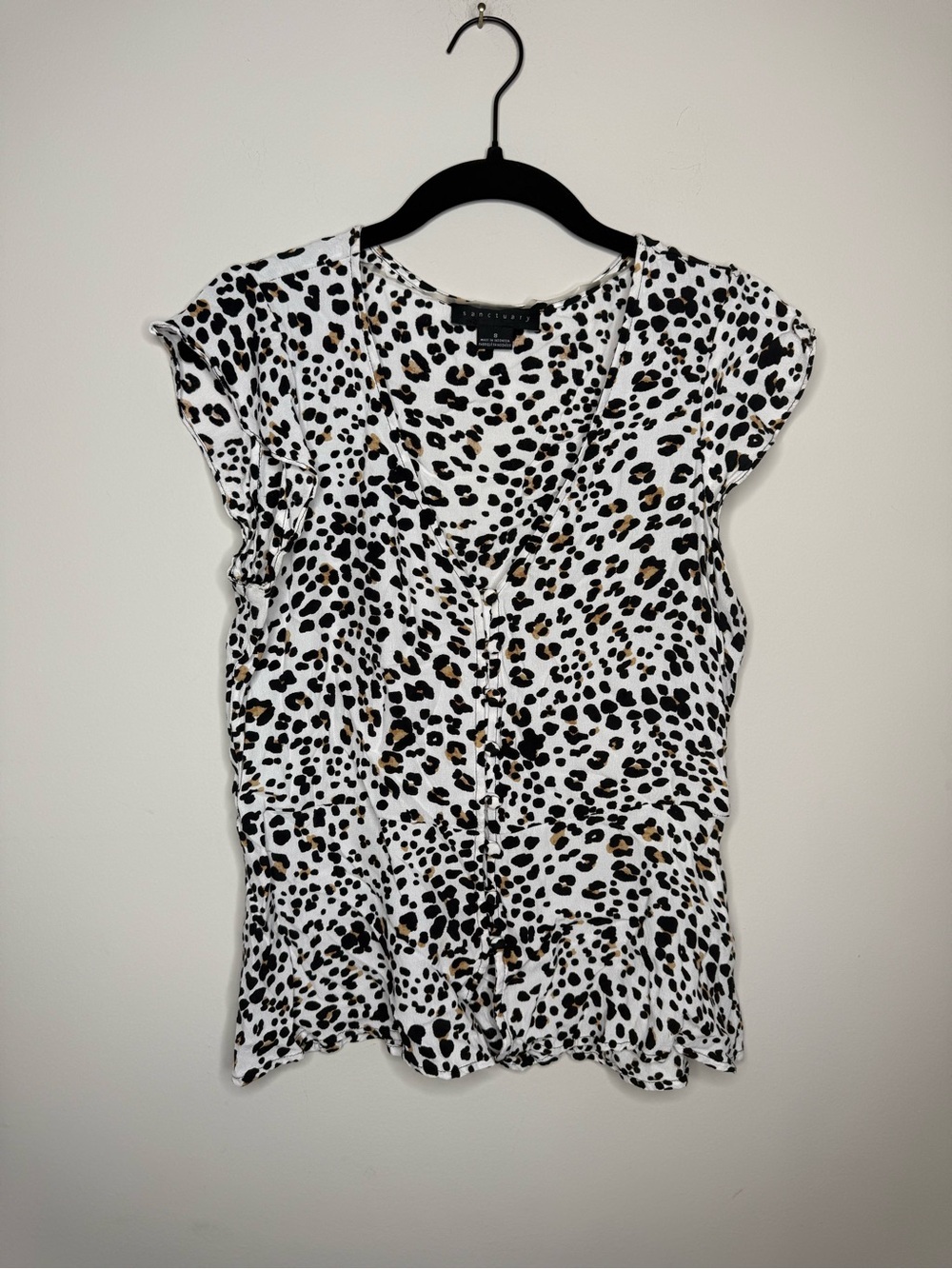 Sanctuary White Leopard Cap Sleeve Blouse with Black & Tan Spots